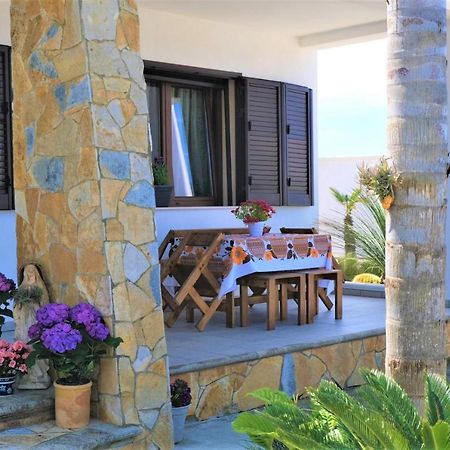 Da Casa Tiziana Hotell Porto Cesareo Exteriör bild