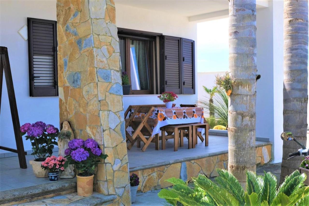 Da Casa Tiziana Hotell Porto Cesareo Exteriör bild
